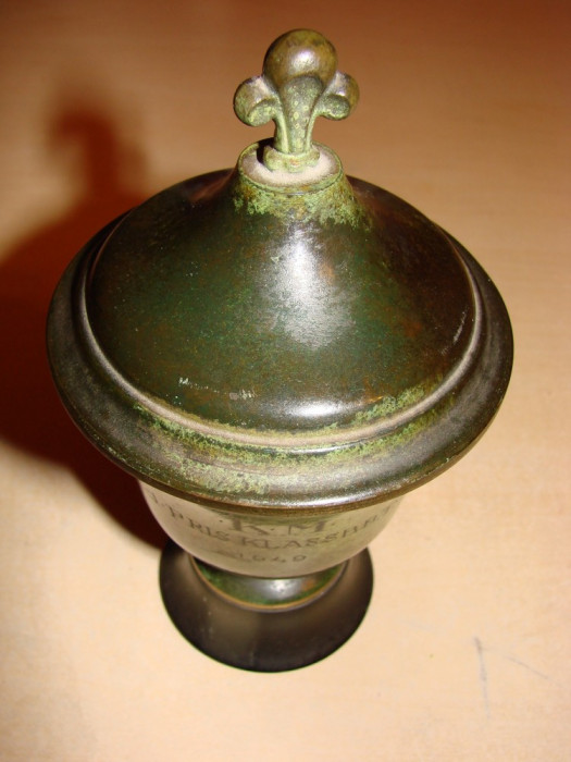 Cupa din alama patinata inscriptionata PRIS KLASS BBT 1949