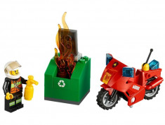 Motocicleta de pompieri LEGO (60000) foto