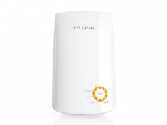 RANGE EXTENDER TP-LINK model: TL-WA750RE N150 WALL PLUG foto