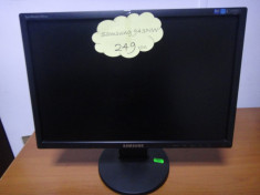 Monitor Samsung 943nw (lef) foto