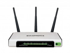 ROUTER TP-LINK model: TL-WR940N MANAGEMENT WIRELESS PORTURI: 4 x RJ-45 10/100 foto