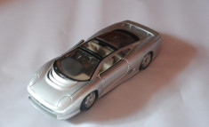 Macheta Auto Jaguar XJ220 1/18 Maisto foto