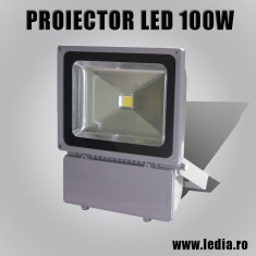 PROIECTOR LED 100W 220V foto