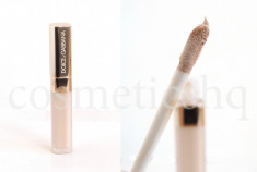 Corector Dolce and Gabbana Perfect Matte Concealer. Ivory. foto