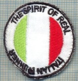 238 -EMBLEMA SPORTIVA - ITALIAN RUNNER-THE SPIRIT OF REAL -starea care se vede