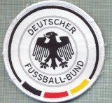 241 -EMBLEMA-FEDERATIA GERMANA DE FOTBAL - ,,FUSSBALL-BUND&quot; -starea care se vede