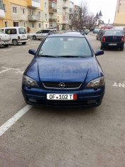 Opel Astra foto