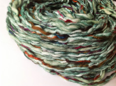 Fir de tricotat sau crosetat , lana 50% moale,catifel f gros pretricotat foto