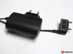 Incarcator original Sony Ericsson 4.9V 700mA CAA-0002001-BV foto