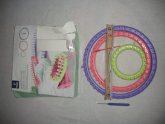 Gherghef plastic/set 3 inele tricotat manual caciuli,NOU foto