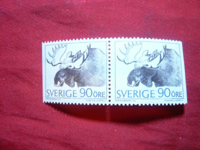 Pereche timbre - Fauna - Elan , dantelata pe 3 laturi , Suedia foto