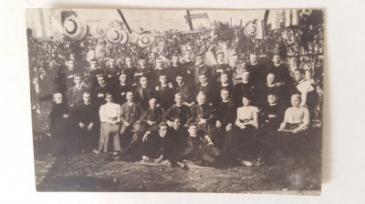 GRUP DE ELEVI CU DASCALI - FOTOGRAFIE CARTE POSTALA - ZONA AUSTRO-UNGARIA - 1909 foto