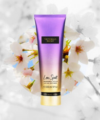 LOVE SPELL - Victoria&amp;#039;s Secret crema de corp lotiune victorias victoria foto