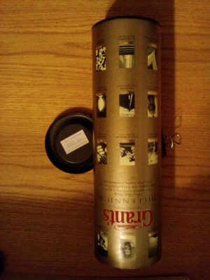 Cutie Ambalaj Carton; capac metal - Whiskey:&amp;quot;GRANT`S&amp;quot;- h. 30; diam.9cm foto