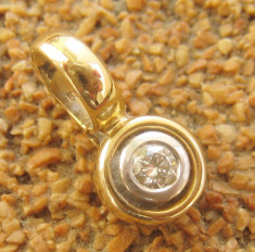 ***Medalion clip aur 14 k cu diamant 0.15 ct* ** foto