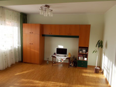 Apartament 3 camere etaj 1 39 B renovat utilitati separat 67 mp foto