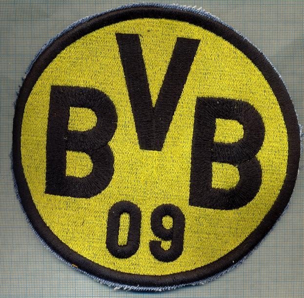 311 -EMBLEMA MARE - FOTBAL ,,BVB 09&quot; BORUSIA DORTMUND -starea care se vede