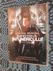 IMPOTRIVA INTUNERICULUI / AGAINST THE DARK (subt. Romana) - 1 DVD ORIGINAL FILM! foto
