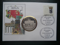 1992 Germania - Berlin FDC si Medalie ( Poarta Brandenburg ). foto