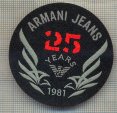 356 -EMBLEMA- ARMANI JEANS - BRAND RENUMIT DE IMBRACAMINTE -starea care se vede foto