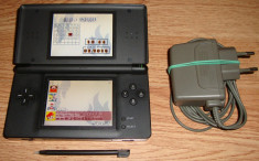 Nintendo DS Lite Modat cu multe Jocuri Mario, Pokemon, Zelda, etc. foto