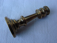 Sfesnic in miniatura din bronz cu inaltimea de 5,2 cm foto