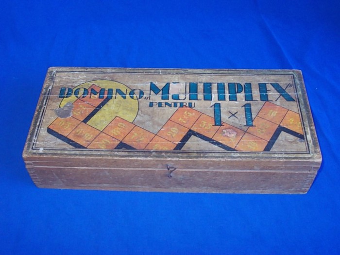 JOC VECHI DE COLECTIE * DOMINO &#039;&#039;MULTIPLEX&#039;&#039; PENTRU 1 X 1