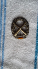 INSIGNA MILITARA ARTILERIE , GERMANA . foto