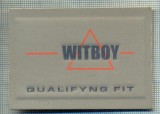 394 -EMBLEMA- WITBOY - BRAND RENUMIT DE IMBRACAMINTE -starea care se vede