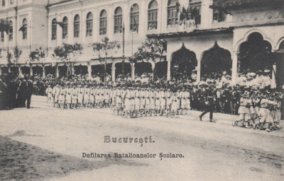 BUCURESTI , DEFILAREA BATALIOANELOR SCOLARE foto