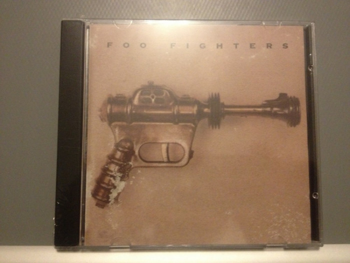 FOO FIGHTERS (NIRVANA family) - ALBUM(1995 /CAPITOL REC/ UK ) - CD/SIGILAT/NOU