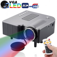 SALE: Videoproiector mini cu tehnologie LED, HDMI, USB STICK, TELECOMANDA, Card foto