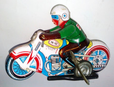 Jucarie tabla - MOTOCICLETA MS 702 Made in China Tin Toy, anii &amp;#039;80 foto