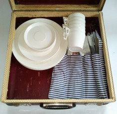 Set vintage pentru picnic, anii &amp;#039;60 foto