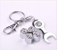 Breloc + Set 4 capacele ventil model auto pentru VW Volkswagen passat golf polo
