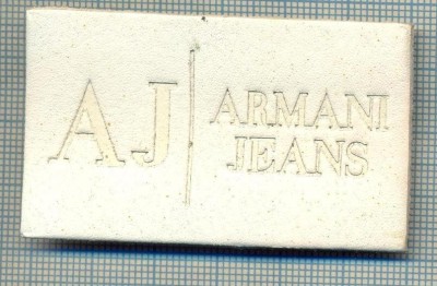 415 -EMBLEMA- ARMANI JEANS - BRAND RENUMIT DE IMBRACAMINTE -starea care se vede foto