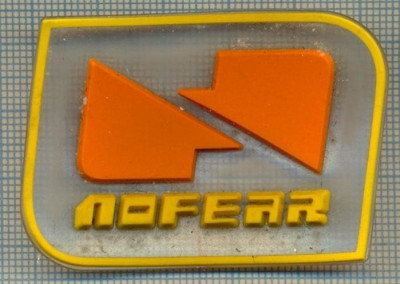 433 -EMBLEMA- NOFEAR - BRAND RENUMIT DE ECHIPAMENT DE IARNA -starea care se vede foto