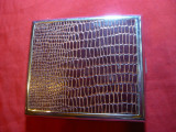 Tabachera Anglia -metal nichelat cu imitatie piele reptila , 9,5 x7,5 cm