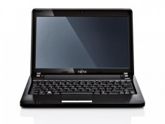 Laptop Fujitsu Lifebook PH530, Intel Core i3-330UM 1.2Ghz, 4Gb DDR3, 320Gb SATA, 11.6 inch HD display with LED backlight foto