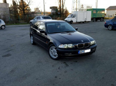 BMW 318i foto