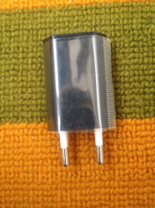 Priza incarcator adaptor USB alimentare Neagra foto
