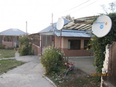 Casa de vanzare in Tecuci/Galati 2 anexe+3 camere + teren 2500 mp foto