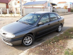 Renault Laguna foto