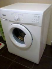 Vand Masina Spalat Rufe Whirlpool AWO 6120 foto