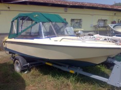 De vinzare barca din fibra +motor+peridoc foto