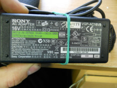 51.Alimentator Incarcator Laptop Sony, Fujitsu 16V 4A VGP-AC16V8 65W - Original foto