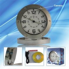 Ceas de birou metal cu camera video si microfon HD CLOCK DVR 520 foto