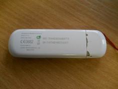 Modem USB 3G HUAWEI E172 LIBER DE RETEA foto