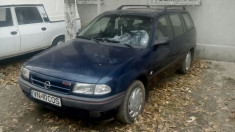 Opel Astra foto