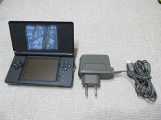 Nintendo DS Lite cu incarcator si card pentru piese sau reparat foto